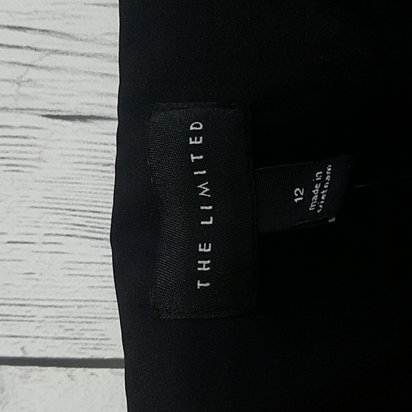 NWT The Limited Size 12 Black skirt with liner. - Picture 3 of 8